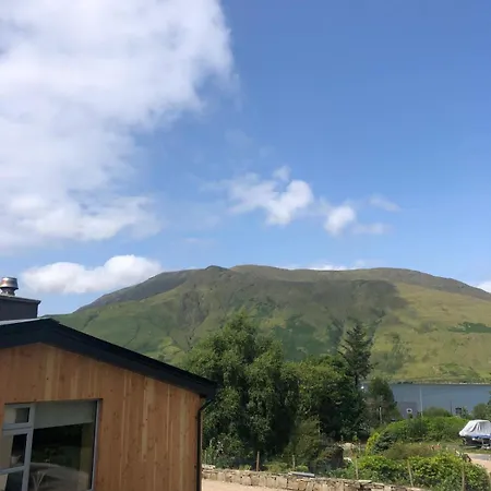 Cedarwood Leenane *